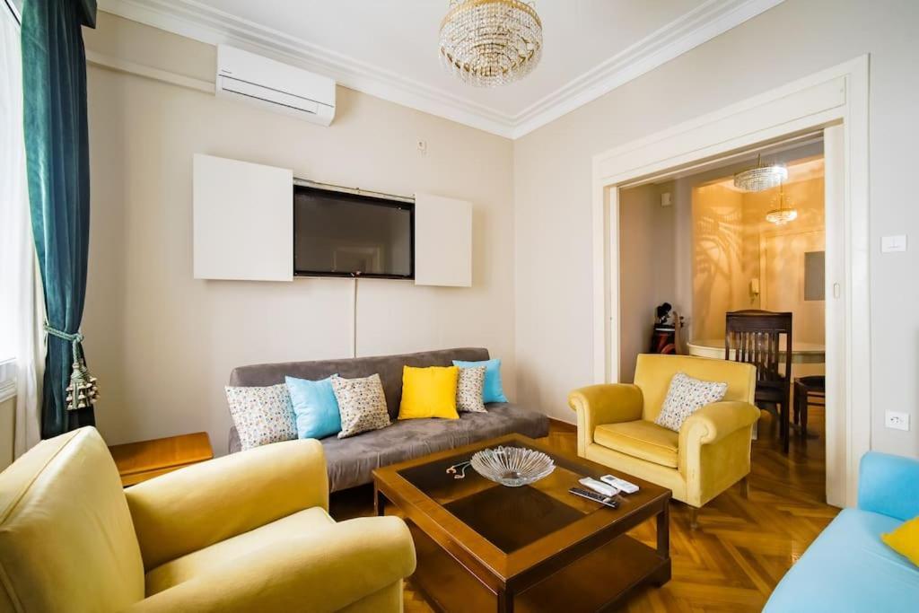 Emporikon Apartment Steps From Historic Center เอเธนส์ ภายนอก รูปภาพ