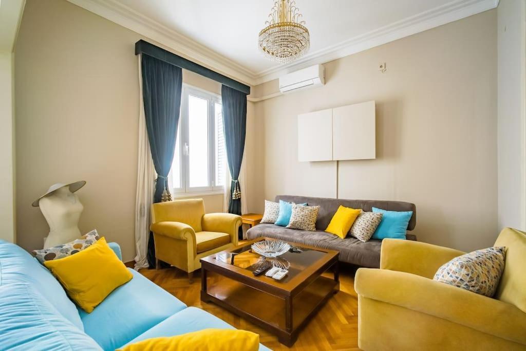 Emporikon Apartment Steps From Historic Center เอเธนส์ ภายนอก รูปภาพ