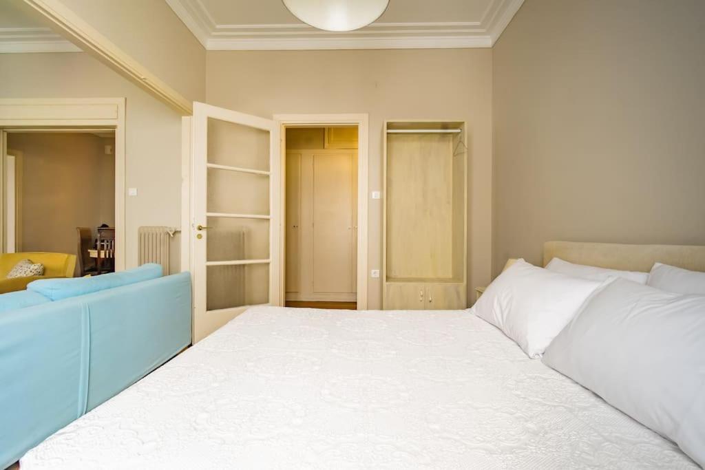 Emporikon Apartment Steps From Historic Center เอเธนส์ ภายนอก รูปภาพ